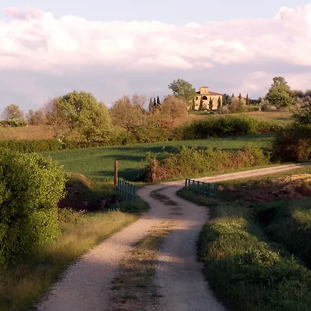 Podere Pievina Delle Corti - Dimora Di Campagna Séjour à la campagne